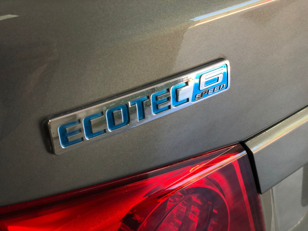 Chevrolet Cruze Cinza