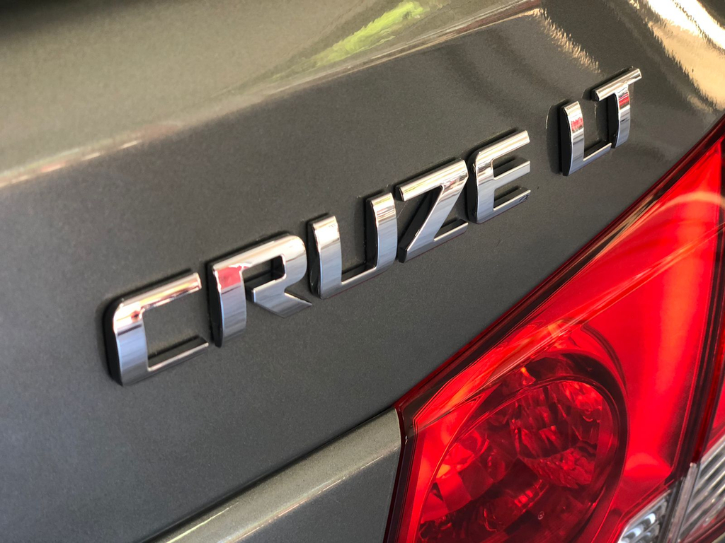 Chevrolet Cruze Cinza