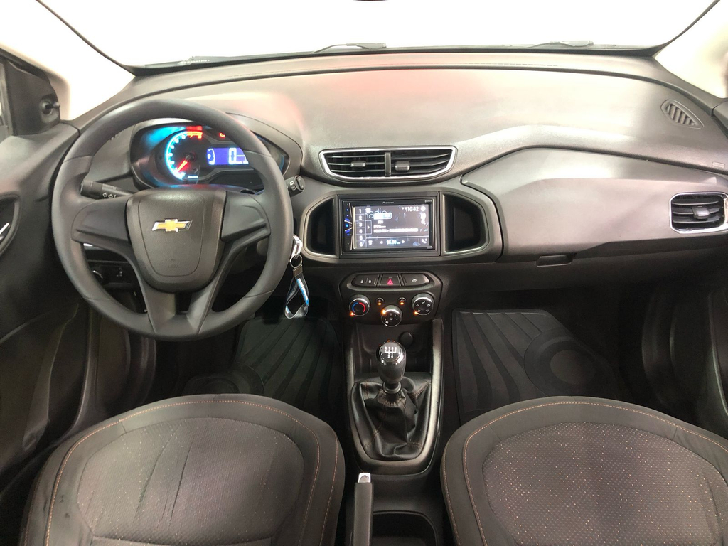 Chevrolet Onix Branco