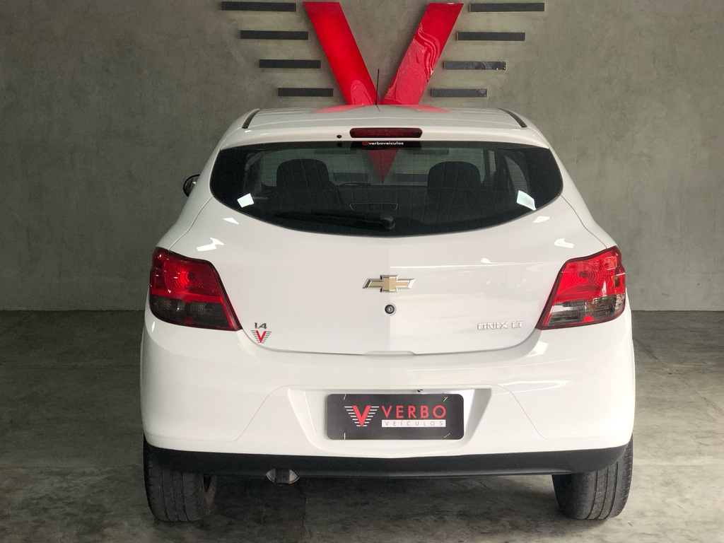 Chevrolet Onix Branco