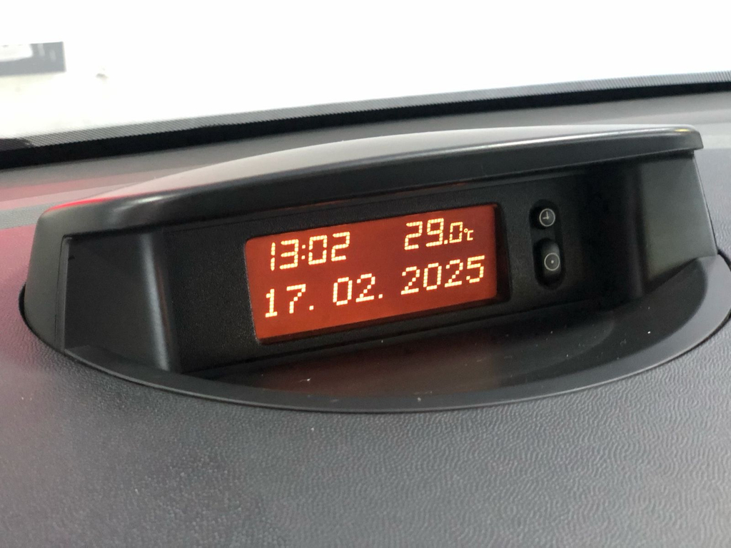 Chevrolet Meriva Cinza