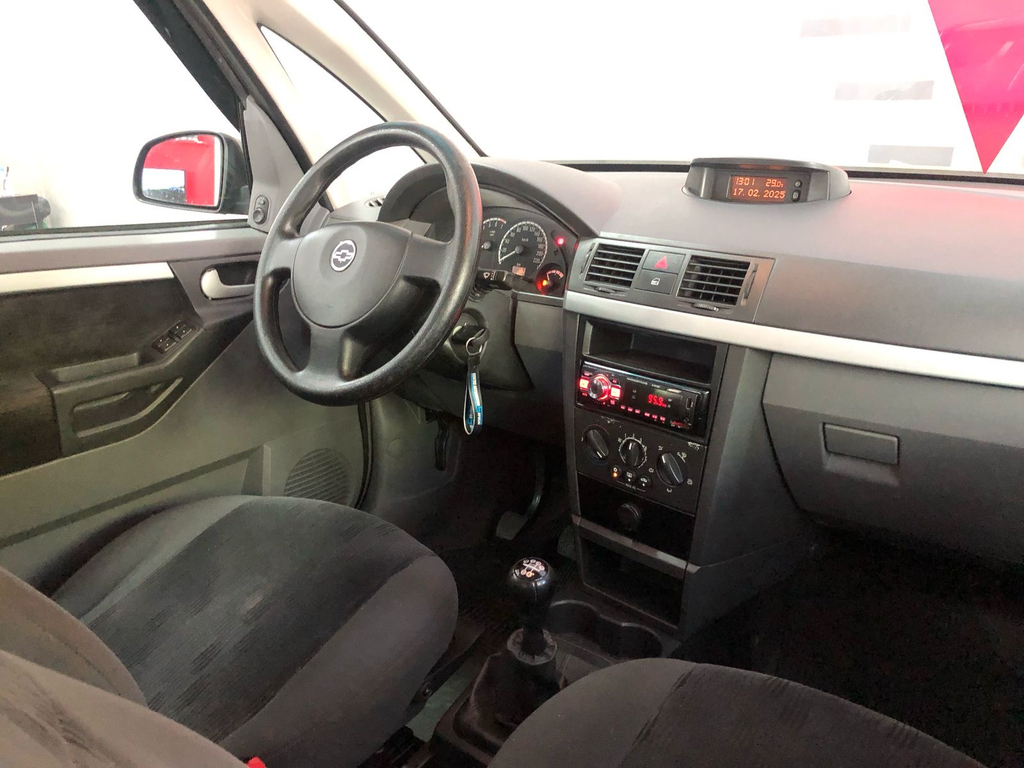 Chevrolet Meriva Cinza