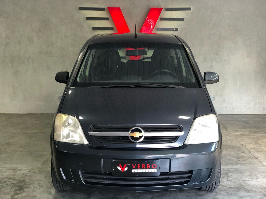 Chevrolet Meriva Cinza