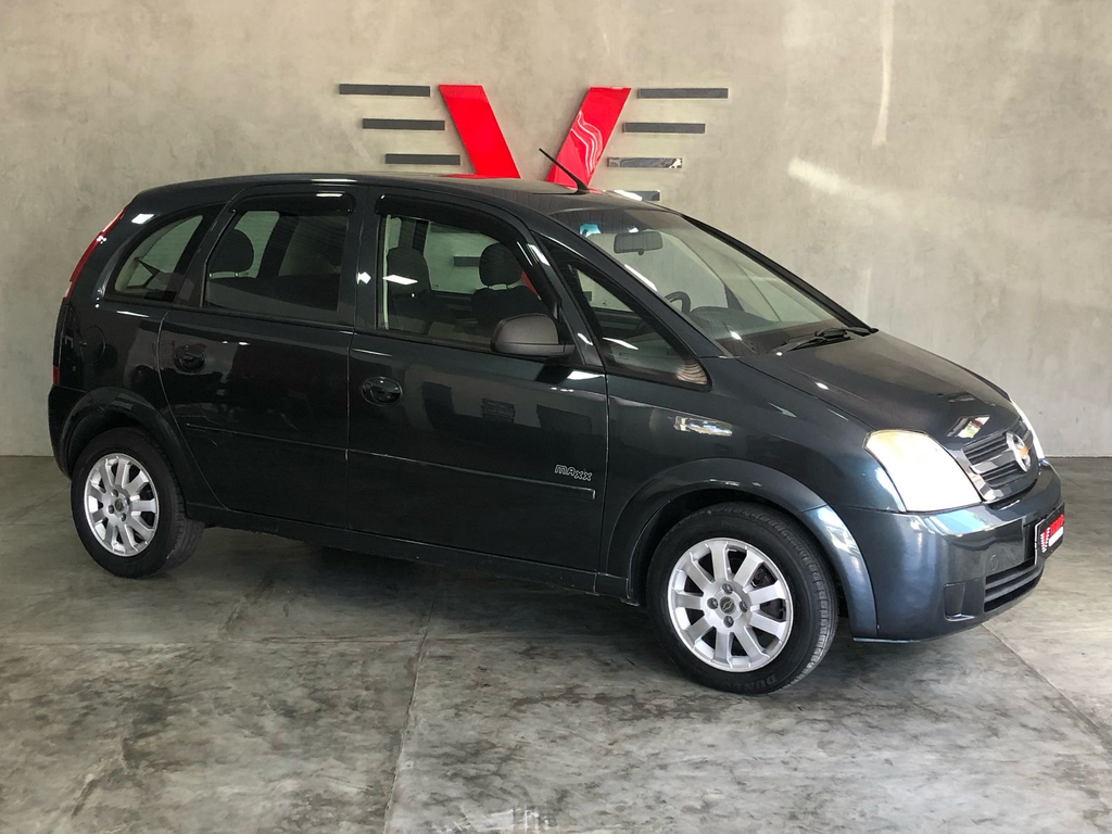 Chevrolet Meriva Cinza