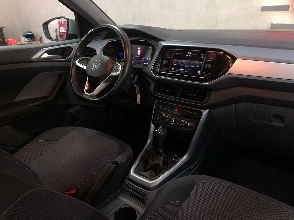 Volkswagen T-Cross Prata