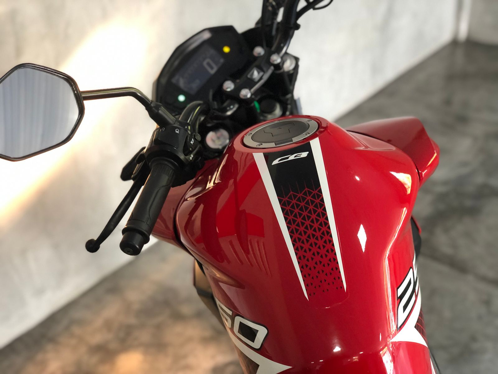 Honda CB 250 Vermelho