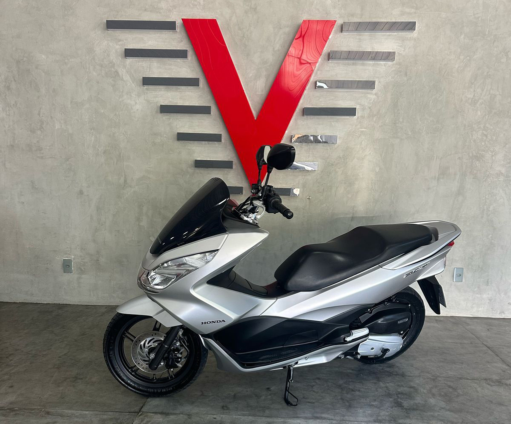Honda PCX Prata