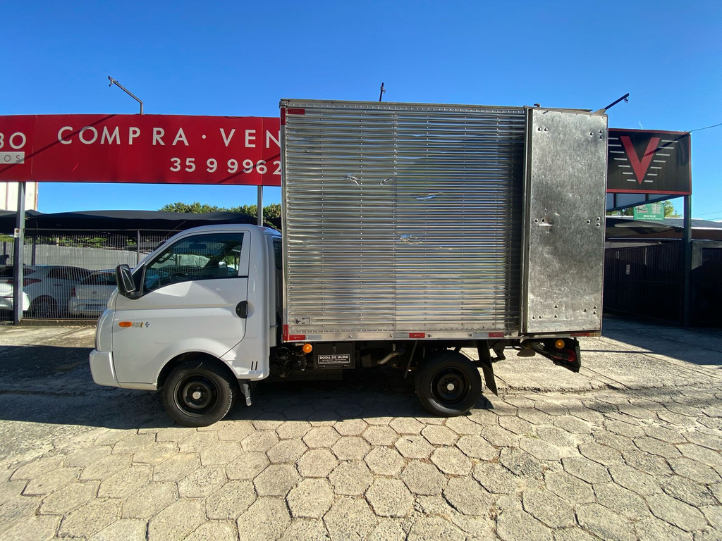 Hyundai HR Branco