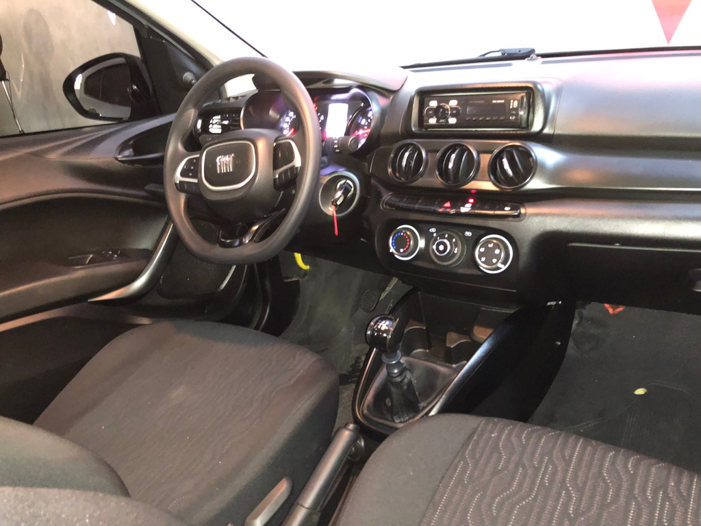 Fiat Cronos Prata