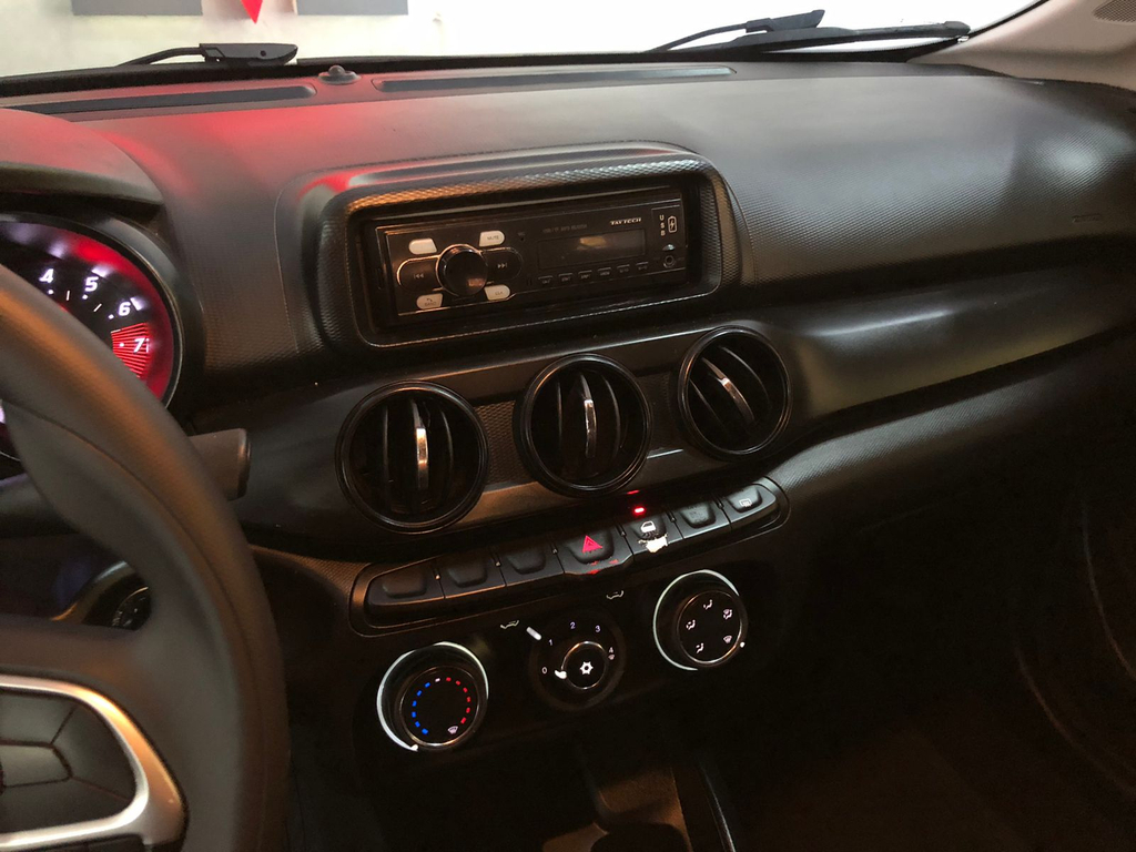 Fiat Cronos Prata