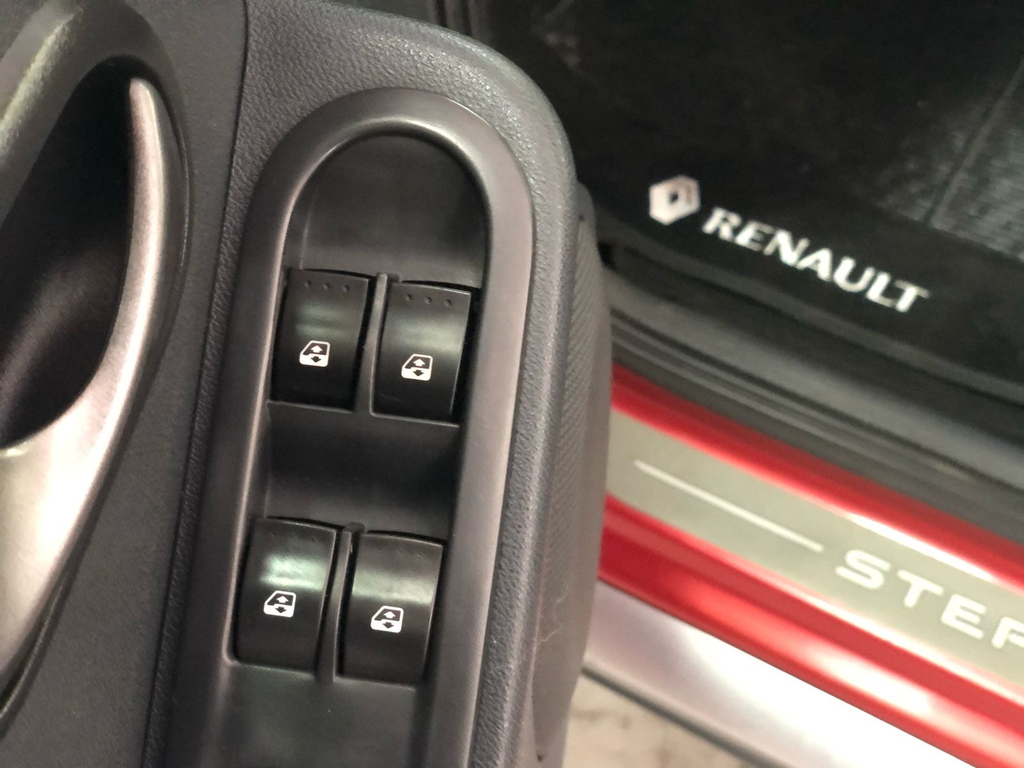 Renault Sandero Stepway Vermelho