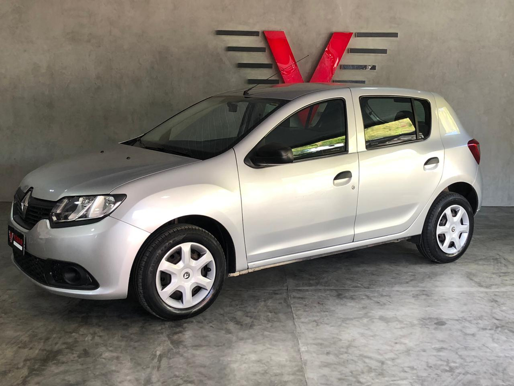 Renault Sandero Prata