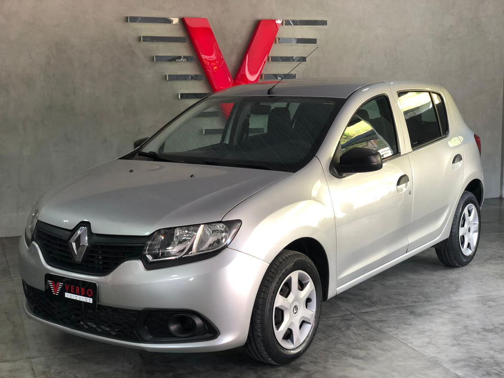 Renault Sandero Prata
