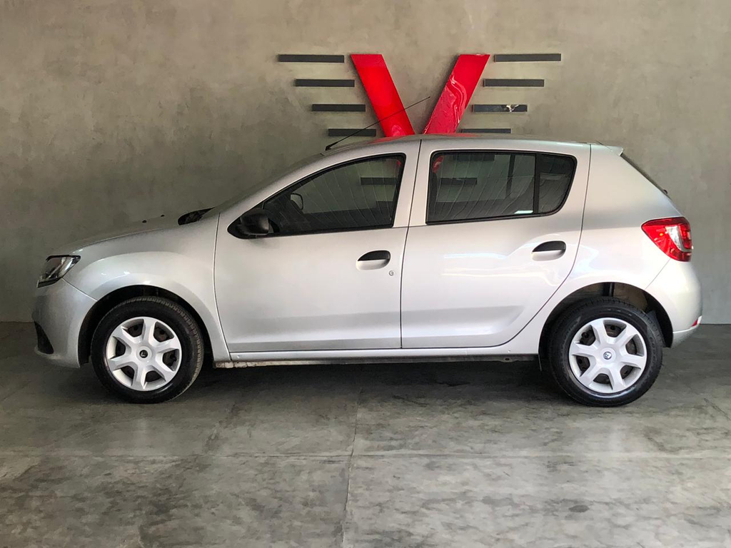 Renault Sandero Prata