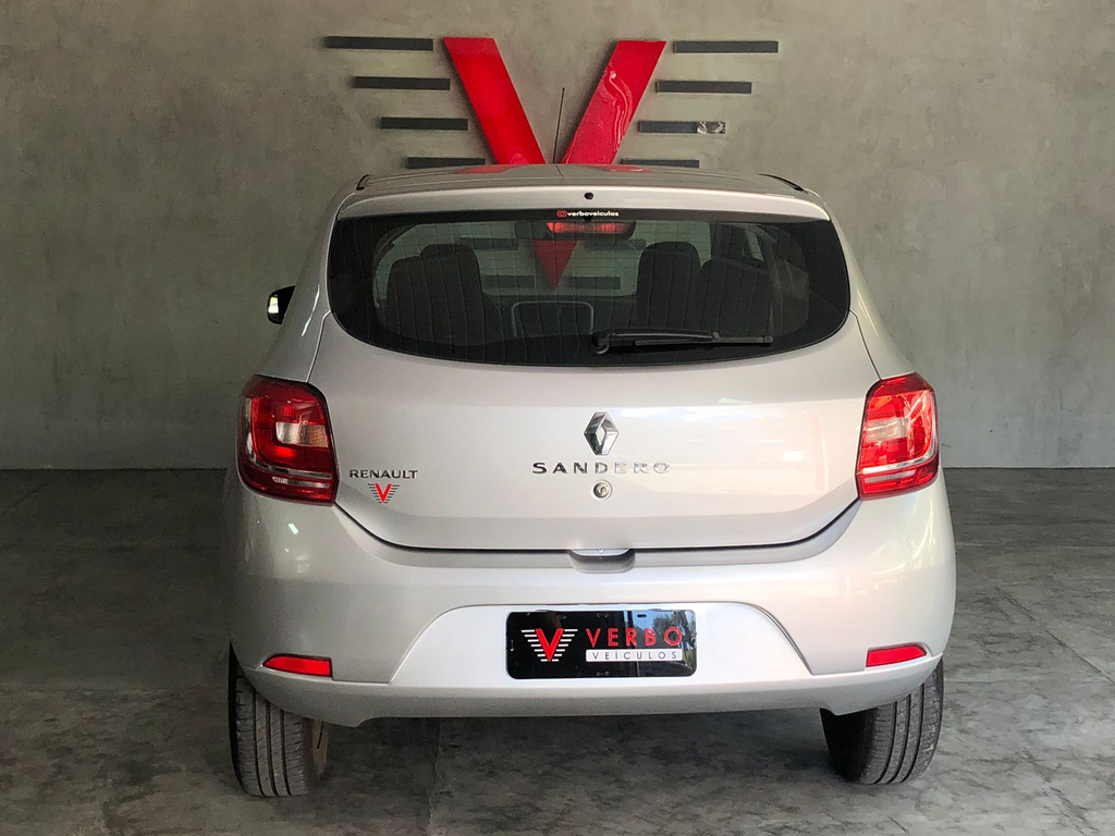 Renault Sandero Prata