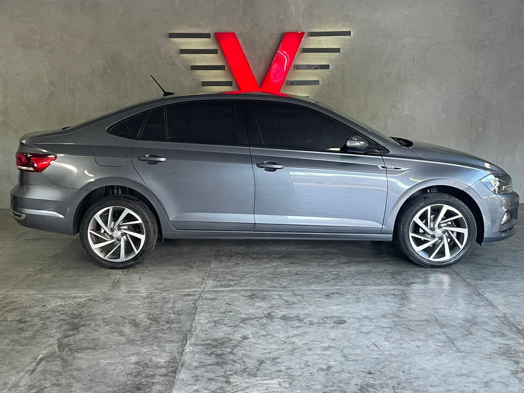 Volkswagen Virtus Cinza