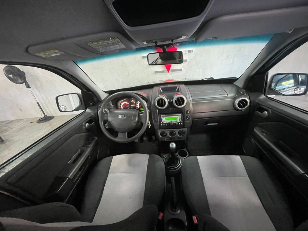 Ford EcoSport Prata