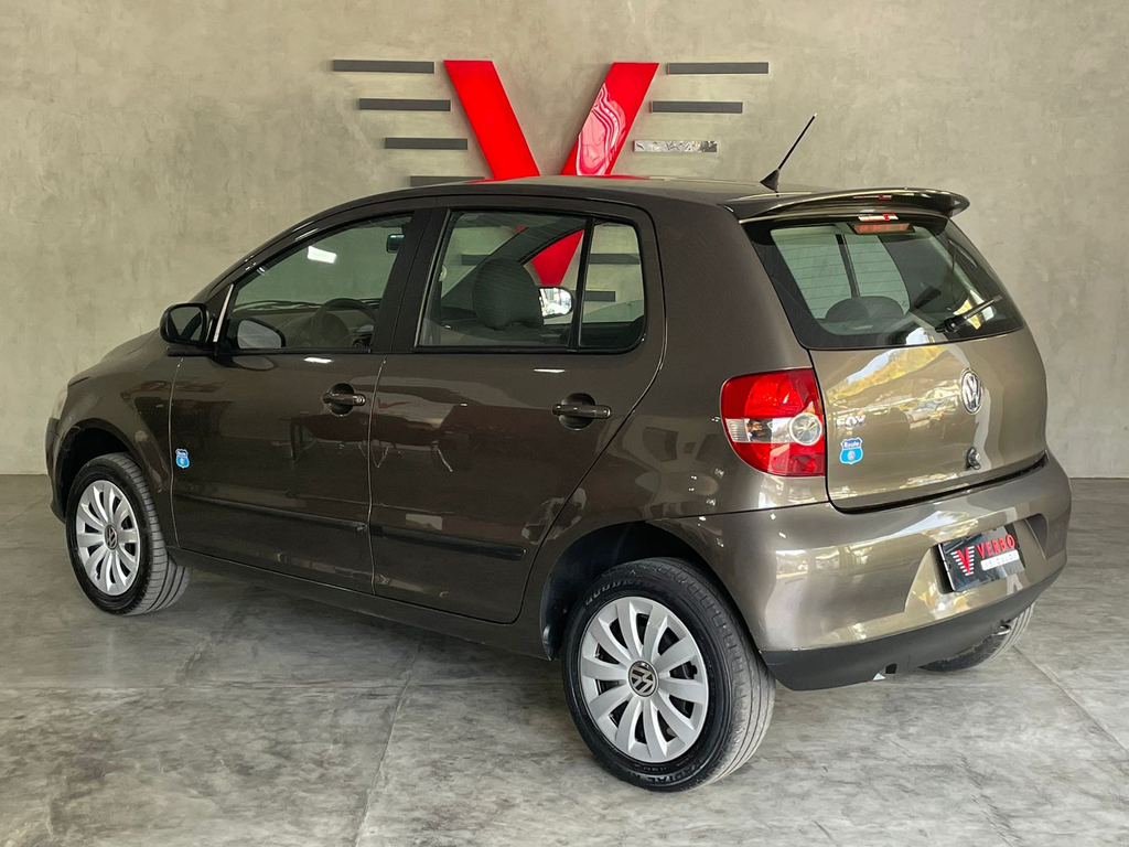 Volkswagen Fox Cinza