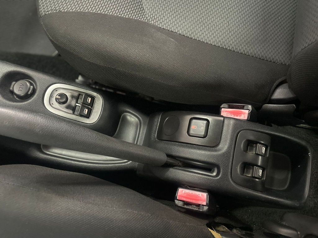 Peugeot 207 Preto