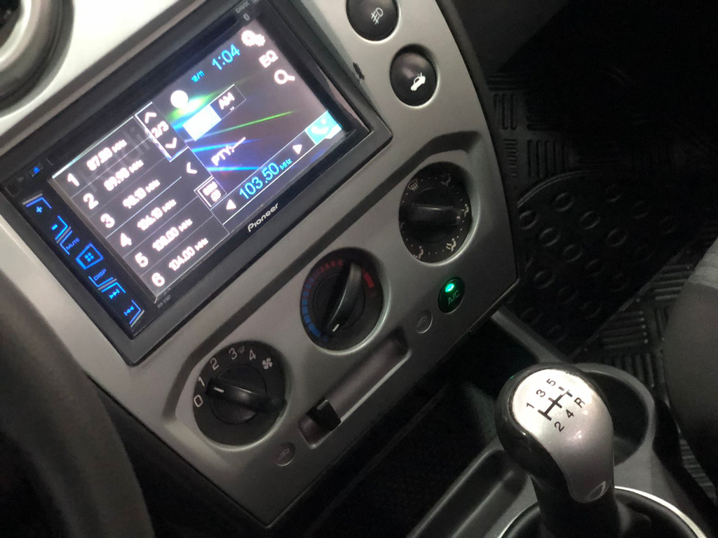 Ford Fiesta Sedan Preto