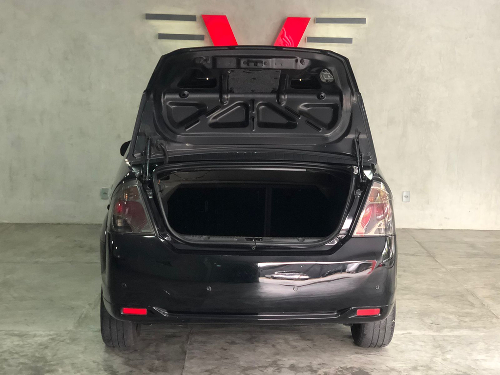 Ford Fiesta Sedan Preto
