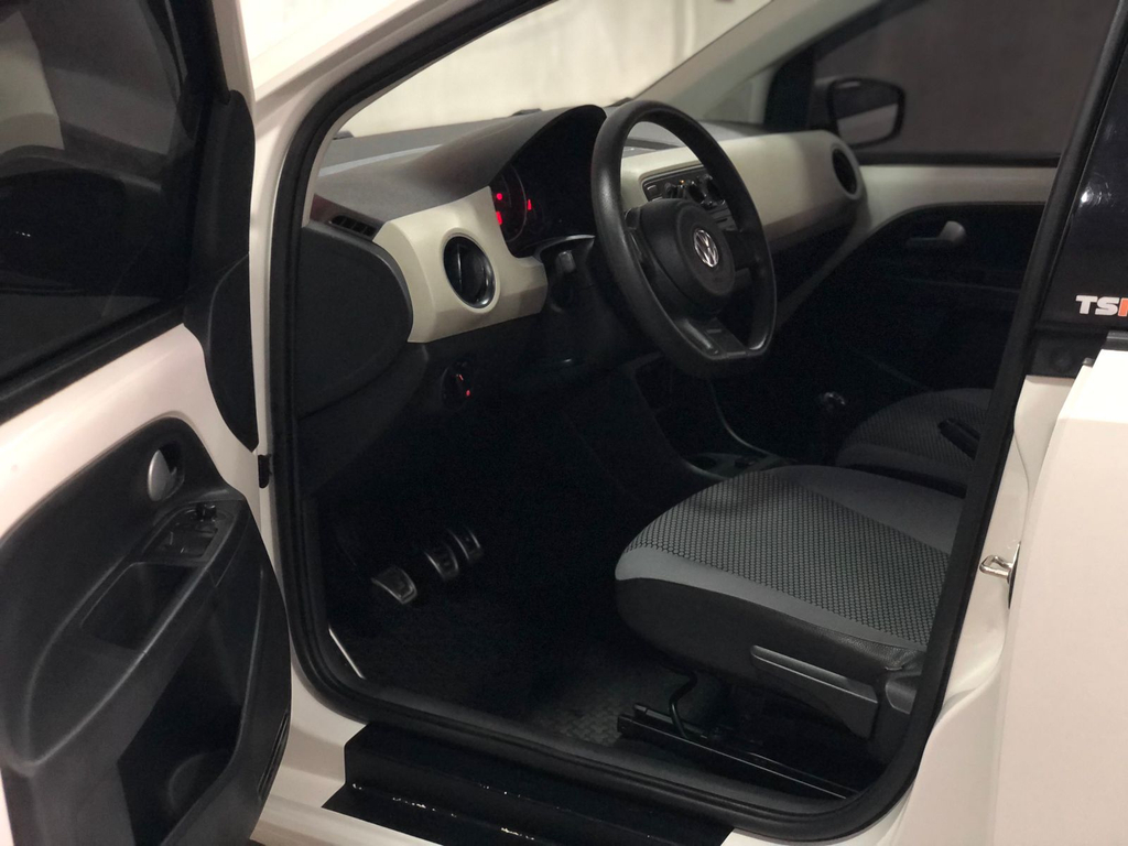 Volkswagen Up! Move Branco