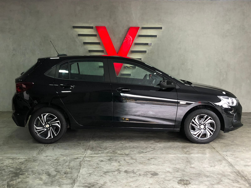 Chevrolet Onix Preto