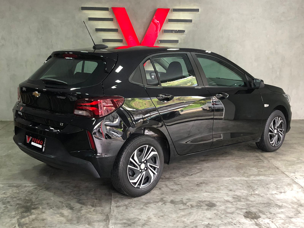 Chevrolet Onix Preto