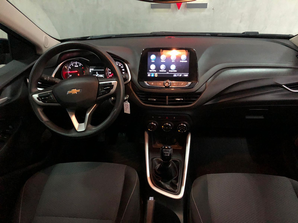 Chevrolet Onix Preto
