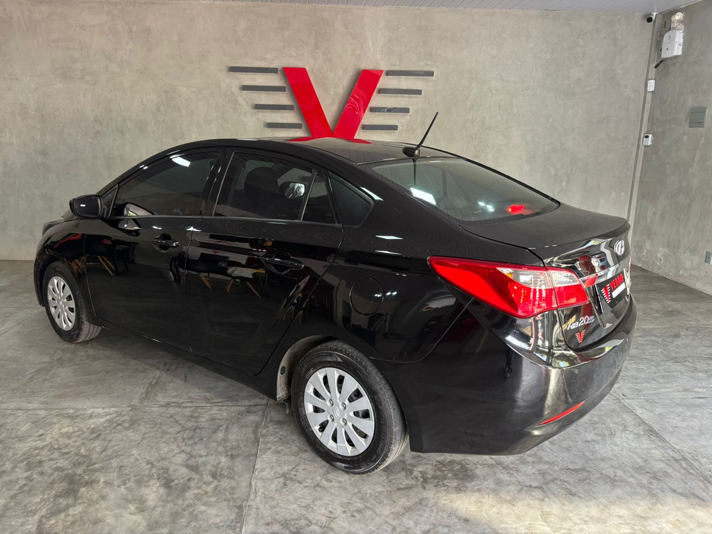 Hyundai HB20S Preto