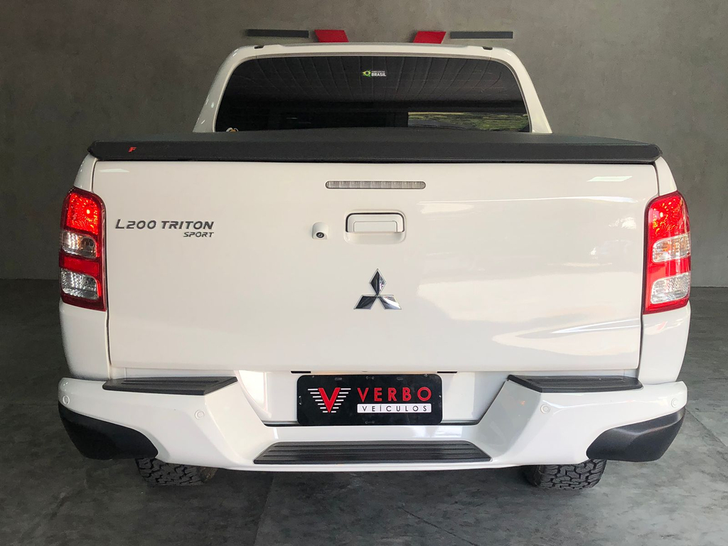 Mitsubishi L200 Branco