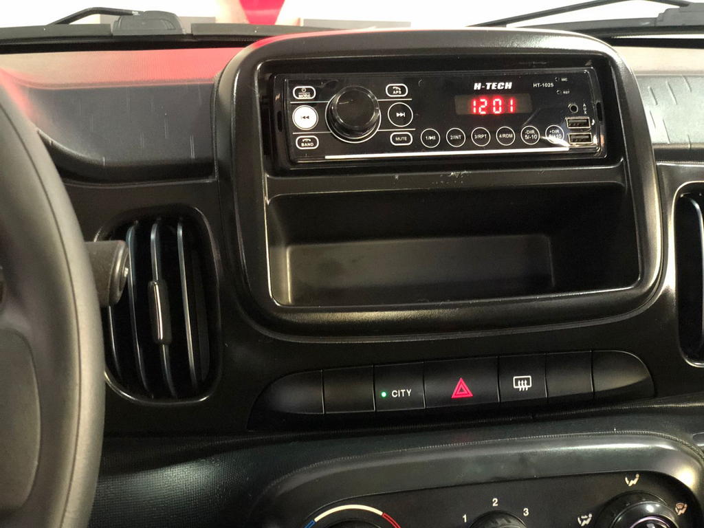 Fiat Mobi Vermelho