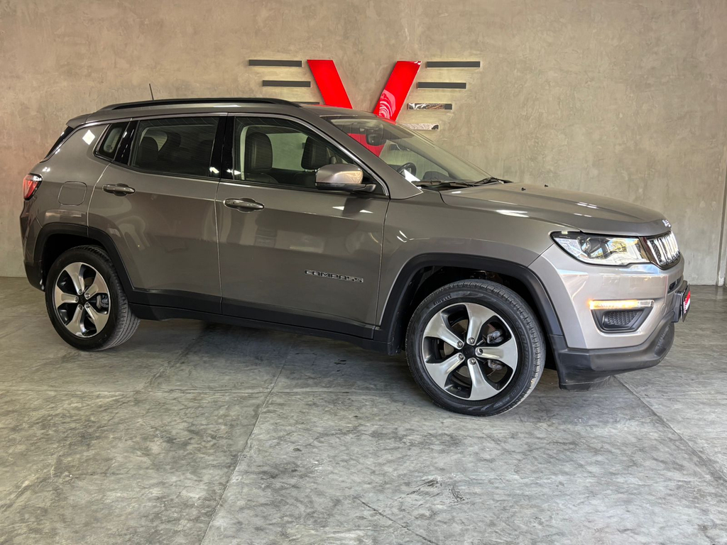 Jeep Compass Cinza