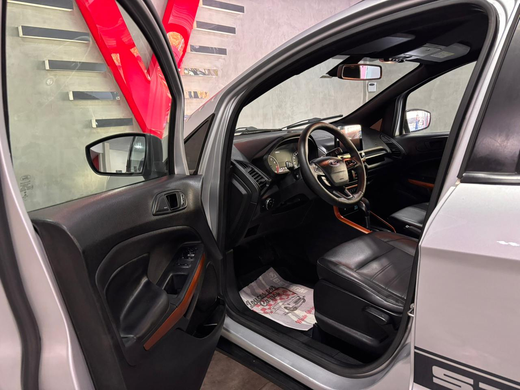 Ford EcoSport Prata