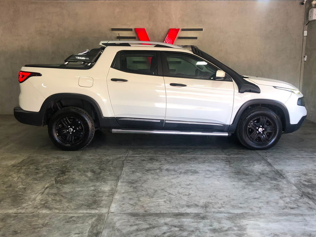 Fiat Toro Branco
