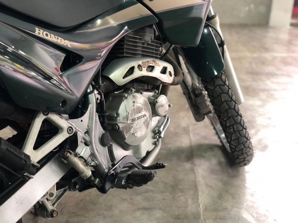 Honda NX-4 Verde