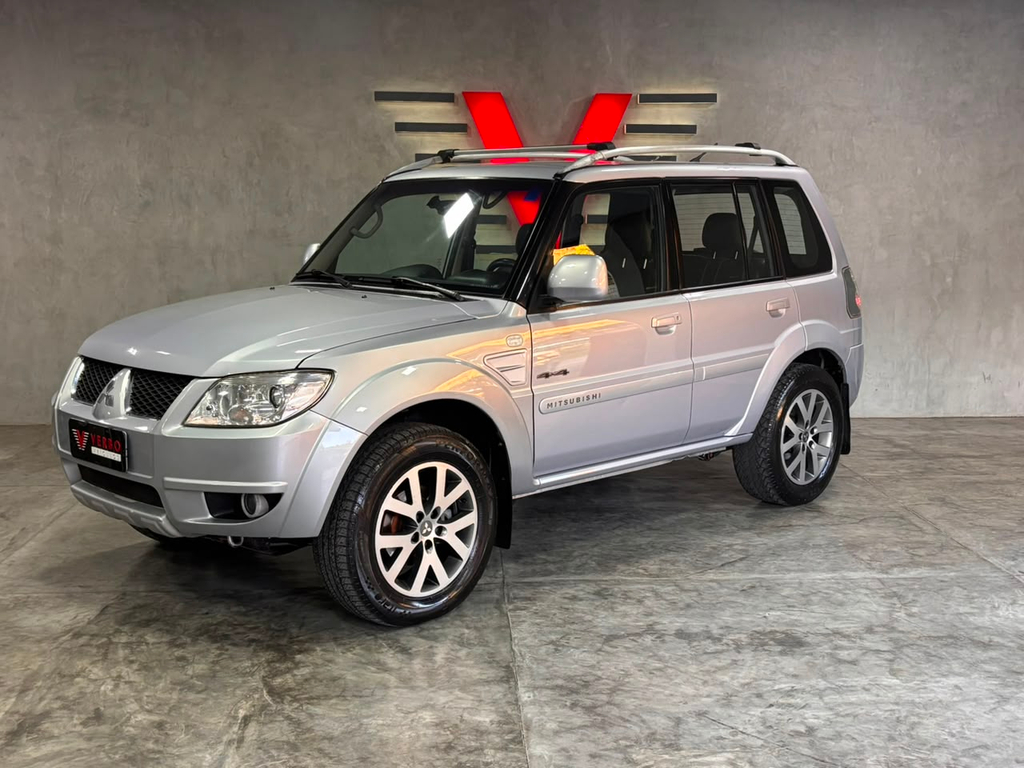 Mitsubishi Pajero TR4 Prata