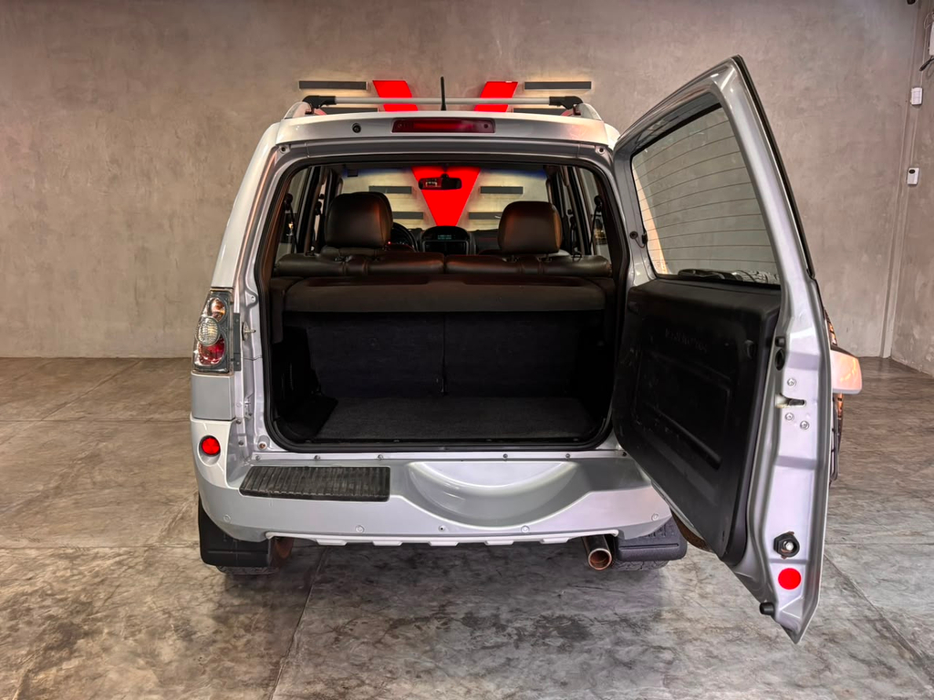 Mitsubishi Pajero TR4 Prata