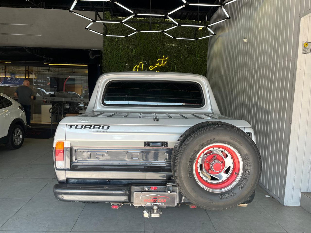 Ford F-1000 Cinza