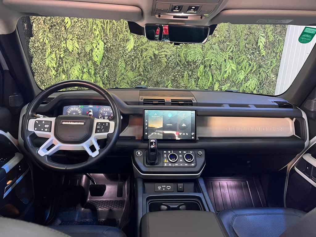 Land Rover Defender Branco