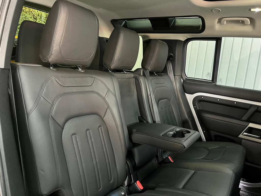 Land Rover Defender Branco