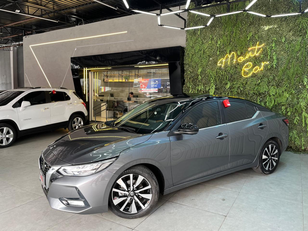 Nissan Sentra Cinza