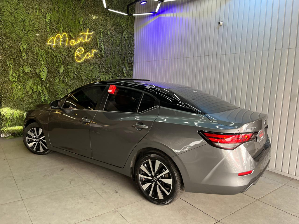 Nissan Sentra Cinza