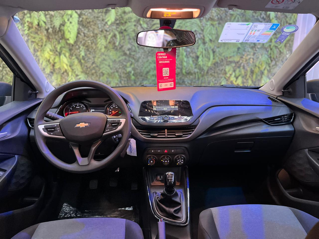 Chevrolet Onix Cinza