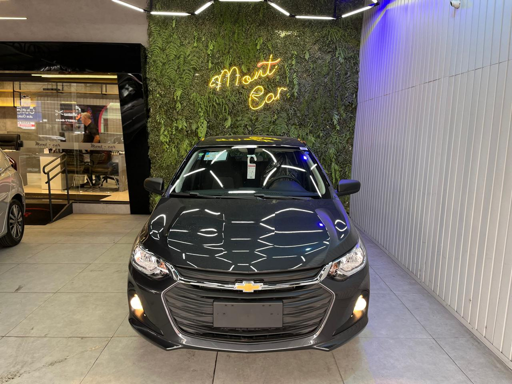 Chevrolet Onix Cinza