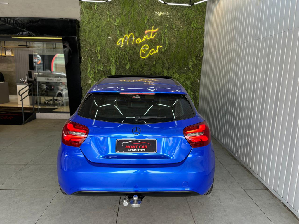 Mercedes Benz A 200 Azul