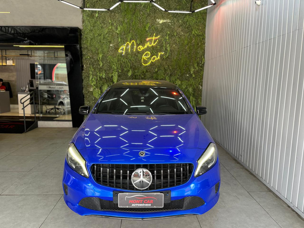 Mercedes Benz A 200 Azul