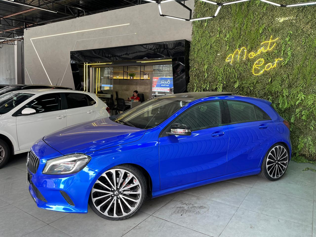 Mercedes Benz A 200 Azul