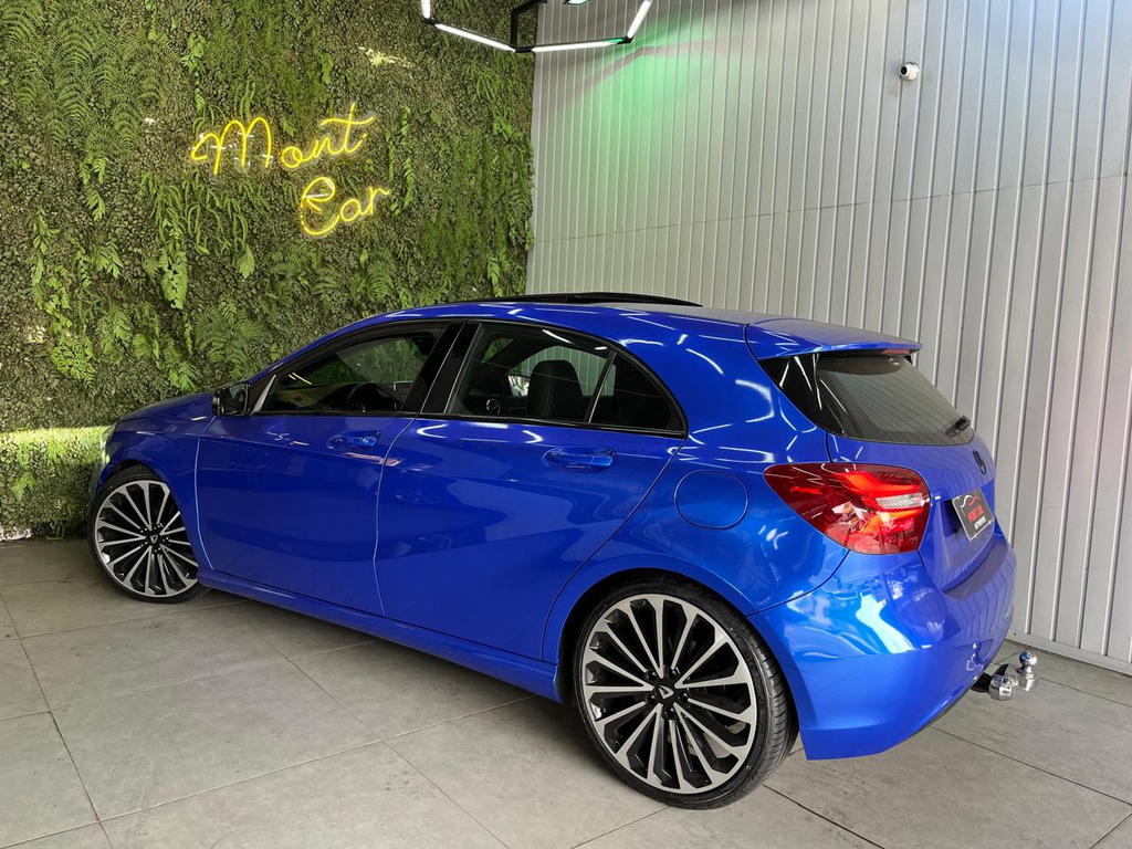 Mercedes Benz A 200 Azul