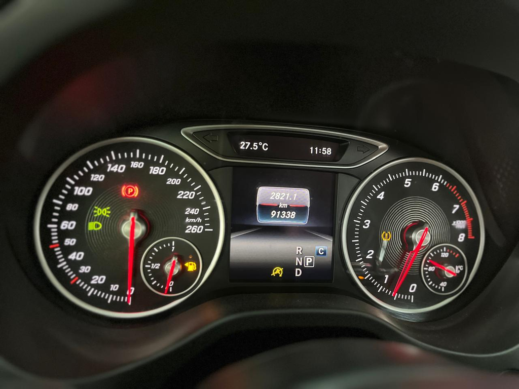 Mercedes Benz A 200 Azul